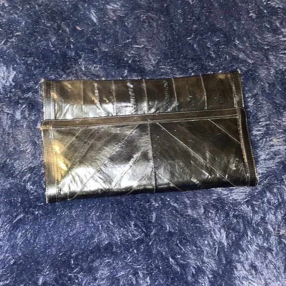 Black Clutch - Picture 6 of 6